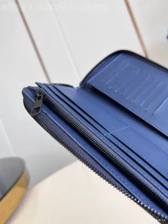 WIS cm ZIPPY LOUIS VUITTON WALLET-10*20*2 0529